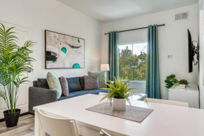 1 Mi to Disney World Modern Orlando Condo!